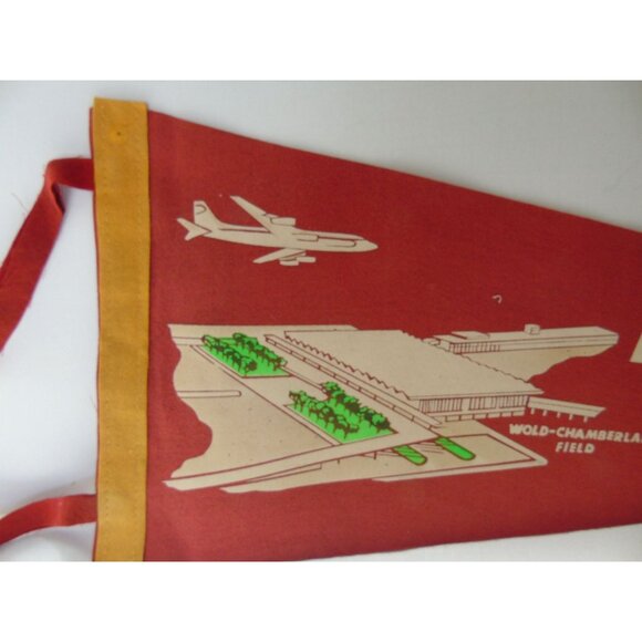Vtg 1940's Wold Chamberlain Field Pennant St. Paul Minneapolis Felt Wall Decor - Picture 3 of 8